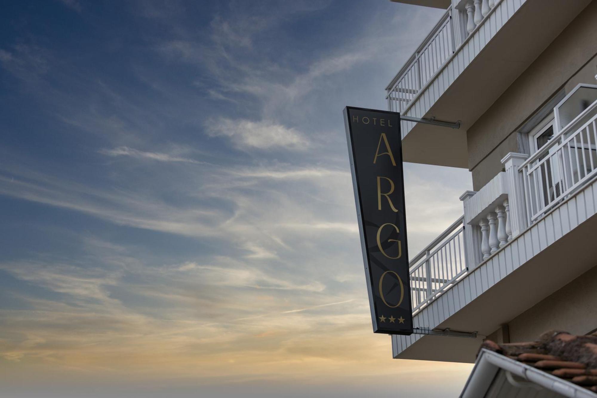 Hotel Argo Paralía Exterior foto